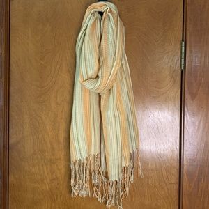 ✨4 for $15✨Orange and tan striped scarf